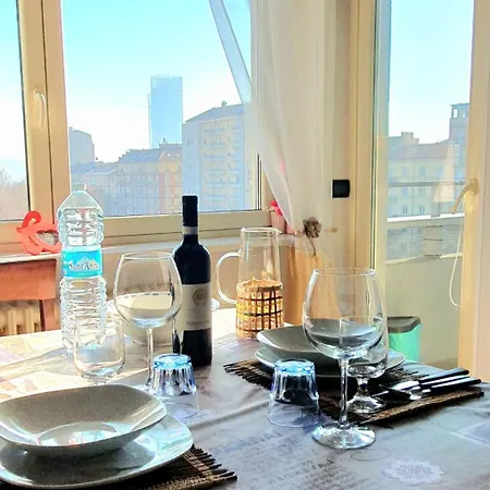 Giuly's Vicino Inalpi Arena, Universita E Stadio Turin