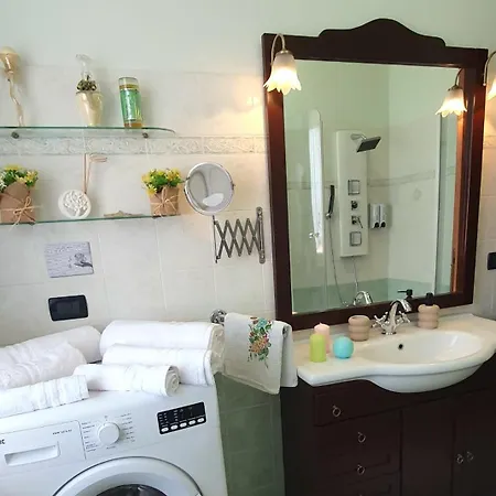 Giuly's Vicino Inalpi Arena, Universita E Stadio