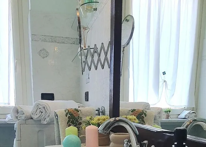 Giuly's Vicino Inalpi Arena, Universita E Stadio * Turin