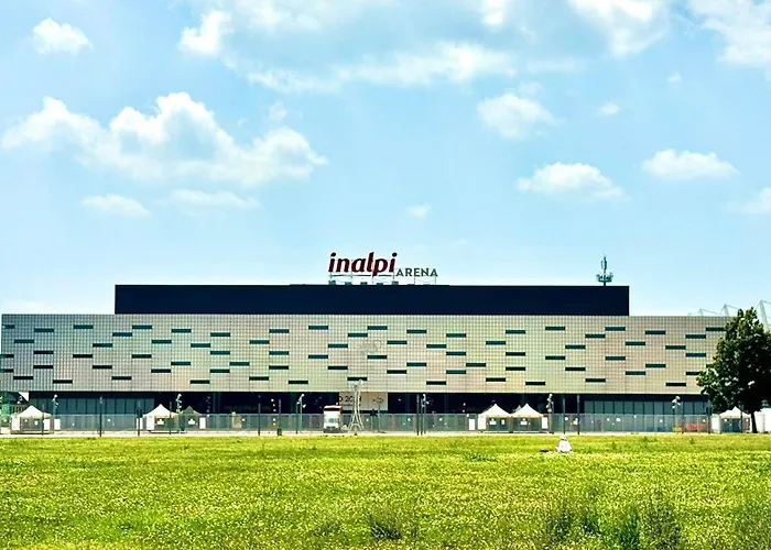 Giuly's Vicino Inalpi Arena, Universita E Stadio *